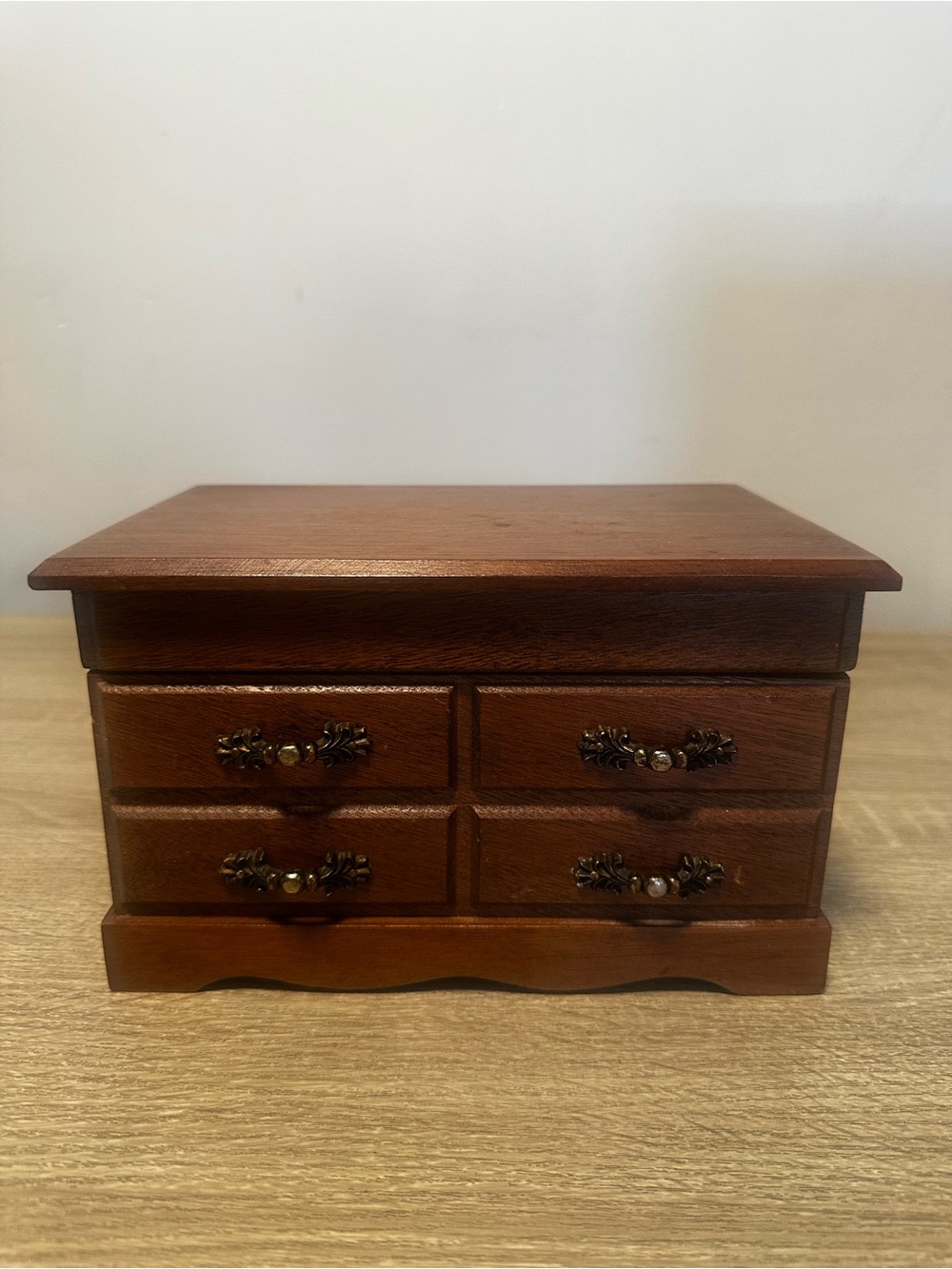Vintage Wood Jewelry Chest with interior shelve and mirror